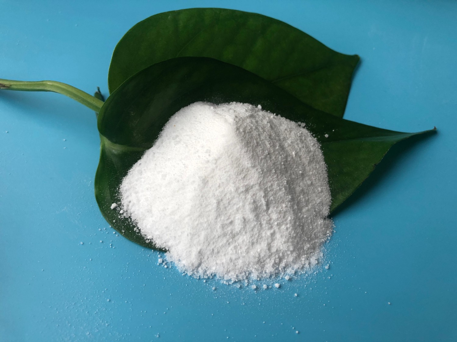 元明粉是無(wú)水硫酸鈉嗎？